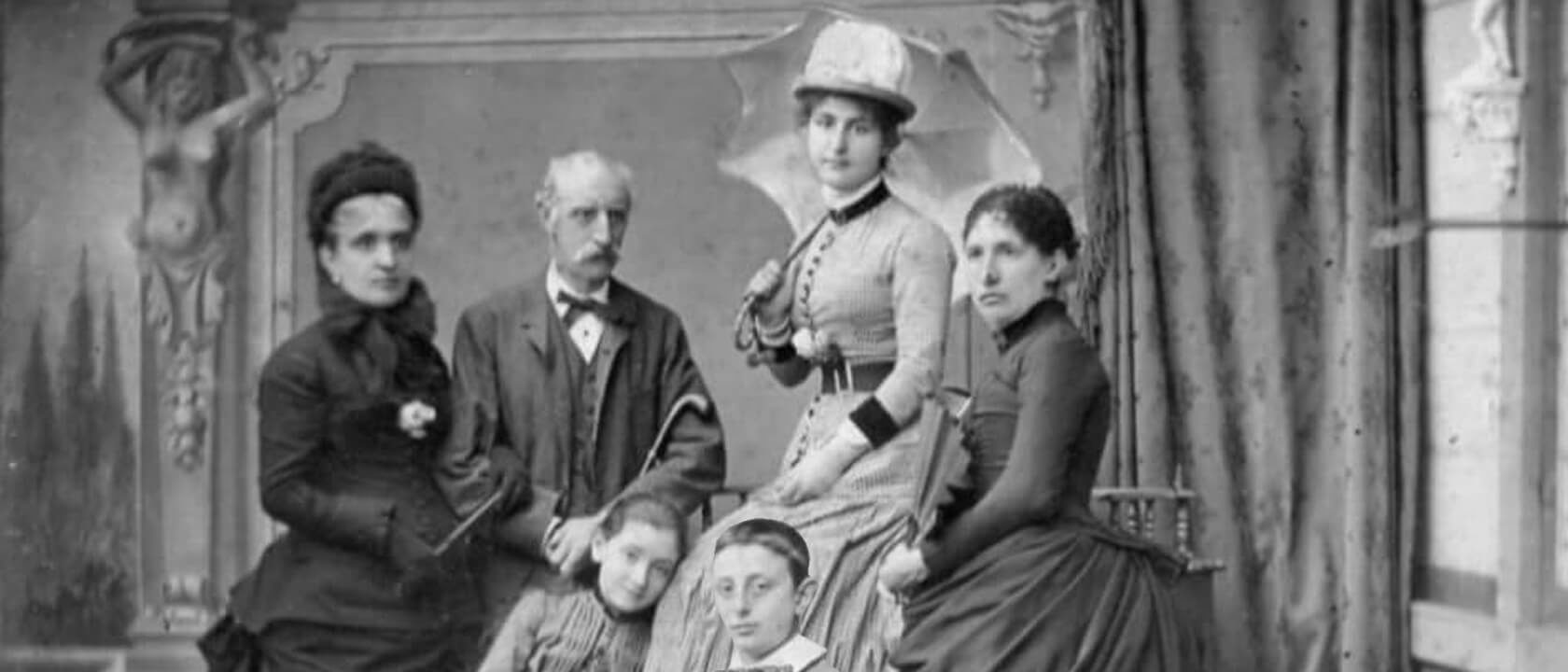 La Famiglia Sacchetti nel 1880 ritratta con i parenti Barberini e Serlupi Crescenzi