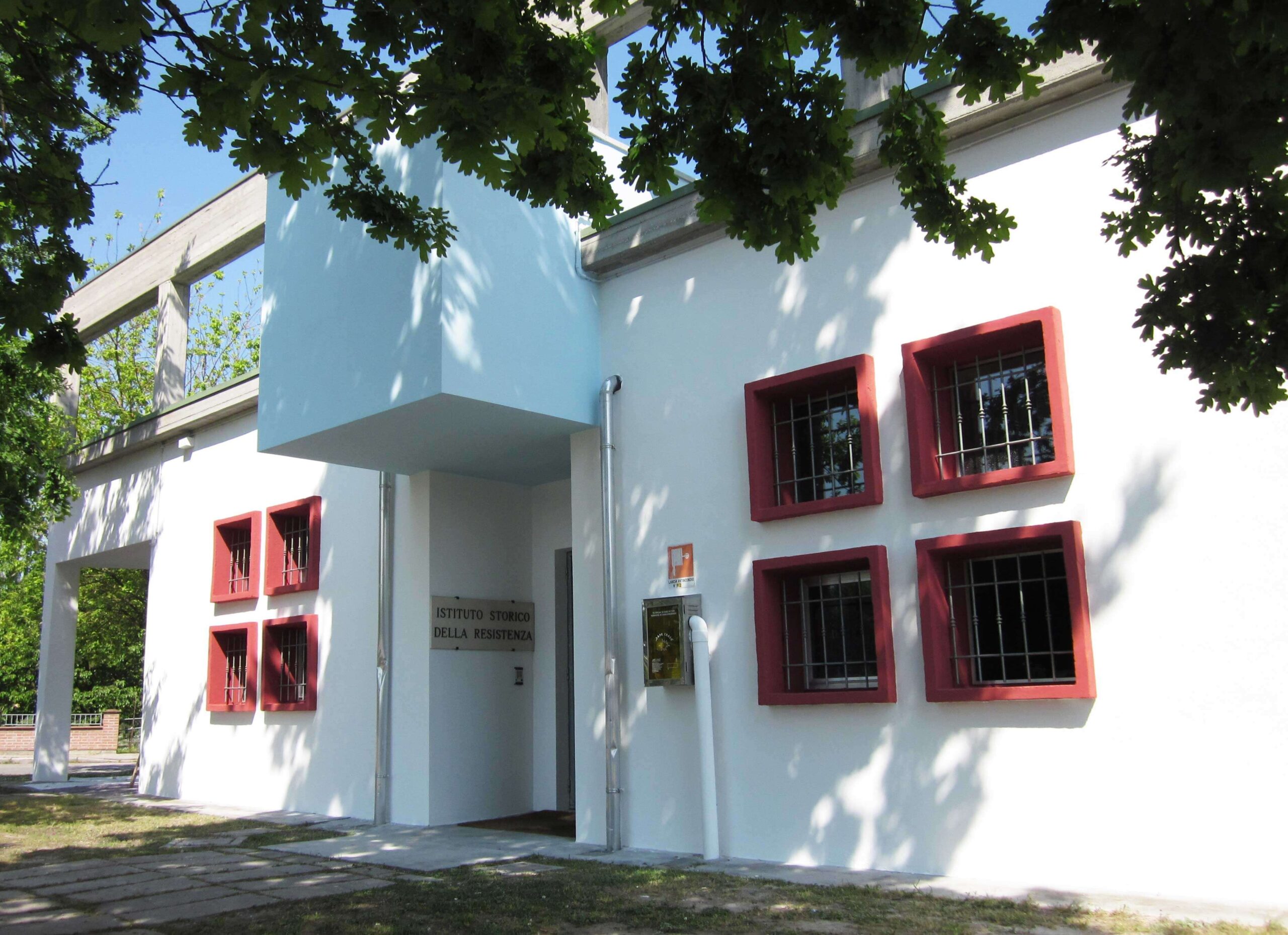 Biblioteca dell’Associazione Istituto Storico della Resistenza e dell’Età Contemporanea in Ravenna e Provincia di Alfonsine