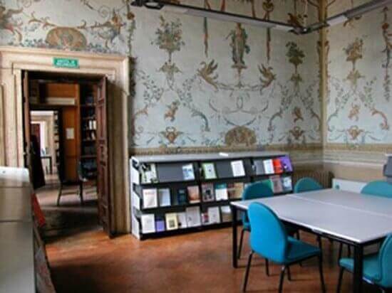 Il libro di Andrea Cotticelli è consultabile presso la Biblioteca di Storia Moderna e Contemporanea