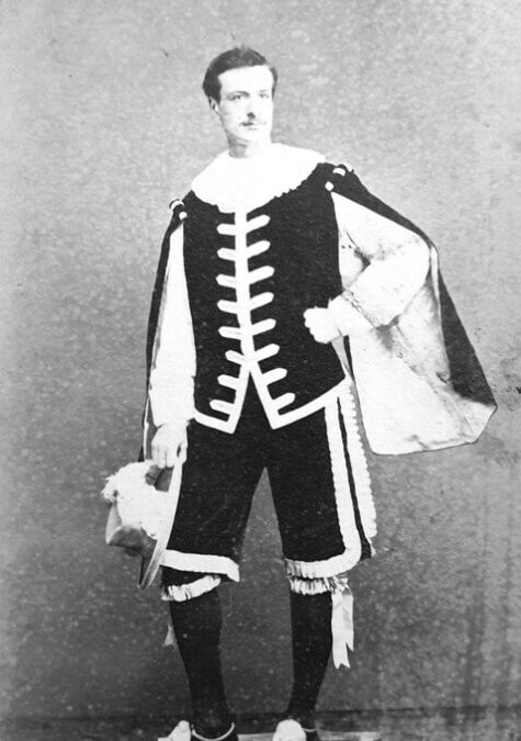 Il Conte Filippo Savorgnan di Brazzà (1842-1925) in costume da Albrecht von Wallenstein.(Foto Collezione di A. Cotticelli)