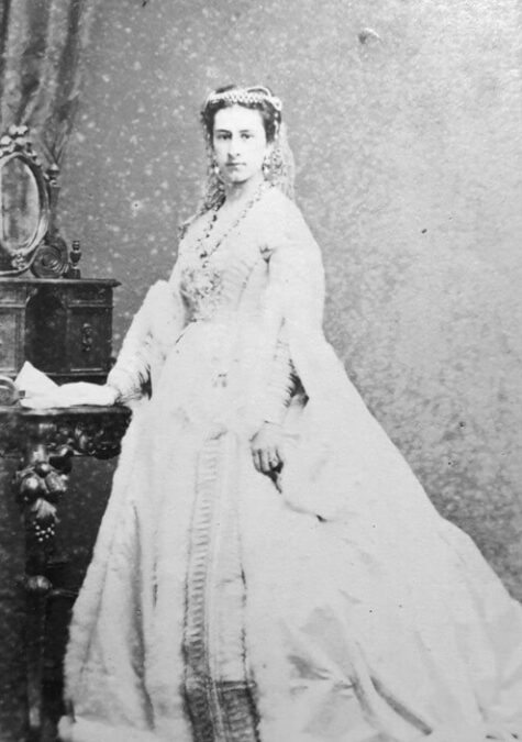 La Principessa Francesca Aldobrandini (1844-1921) in costume da Regina Claudia di Francia.(Foto Collezione di A. Cotticelli)