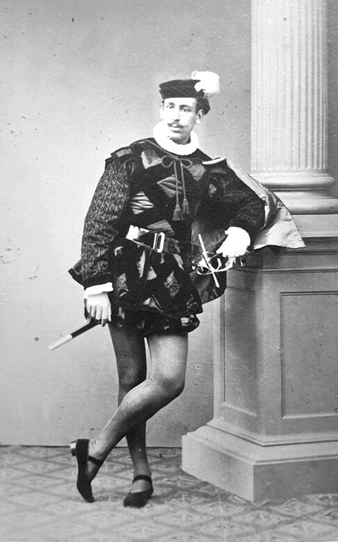 Il Principe Marcantonio Colonna (1844-1912) in costume da Stefano Colonna al Ballo Borghese 1866 (Collezione A. Cotticelli)