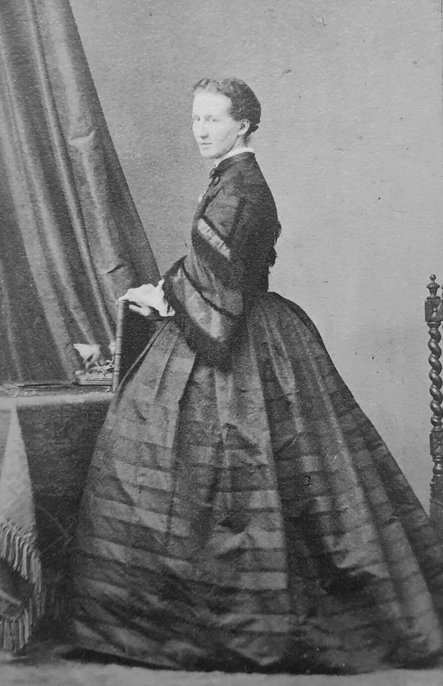 La Marchesa Rosa Lavaggi nata Contessa Marescalchi (1836-1899) Dama di Palazzo della Regina Margherita (Foto Collezione di A. Cotticelli)