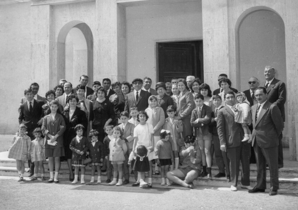 La Famiglia Furlanetto ritratta negli anni ’60 del Novecento a Borgo Sabotino (Latina)
