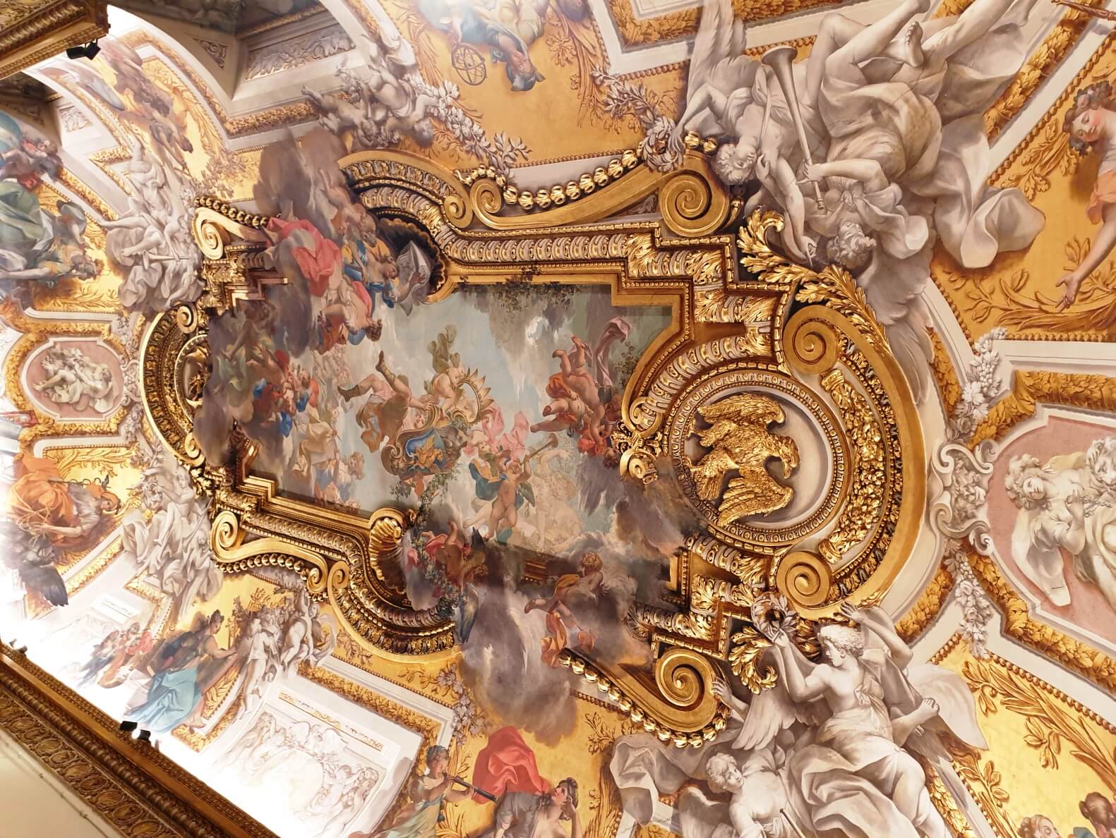 Gli affreschi della Galleria del Cembalo di Palazzo Borghese a Roma
