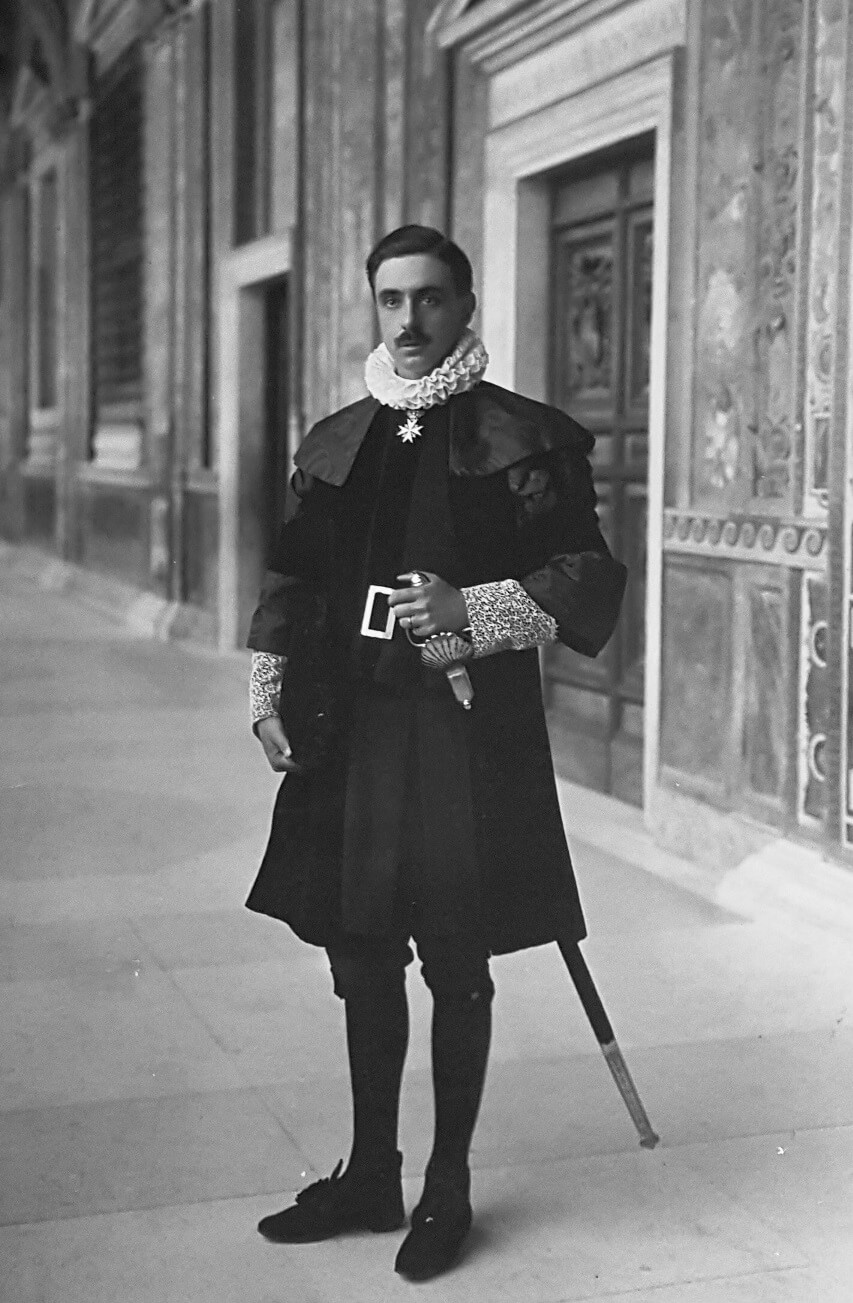 Il Marchese Giovambattista Sacchetti (1893-1974) Foriere Maggiore dei SS.PP.AA. (Collezione A. Cotticelli)