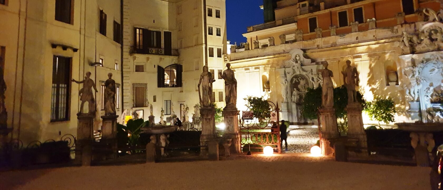 Andrea Cotticelli ha presentato a Palazzo Borghese“L’ultimo gran ballo della Roma Pontificia”