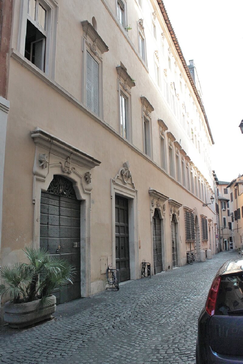 A Palazzo Montoro domenica 25 Maggio alle ore 17.00 il giornalista e scrittore Andrea Cotticelli racconta “L’ultimo gran ballo della Roma Pontificia”