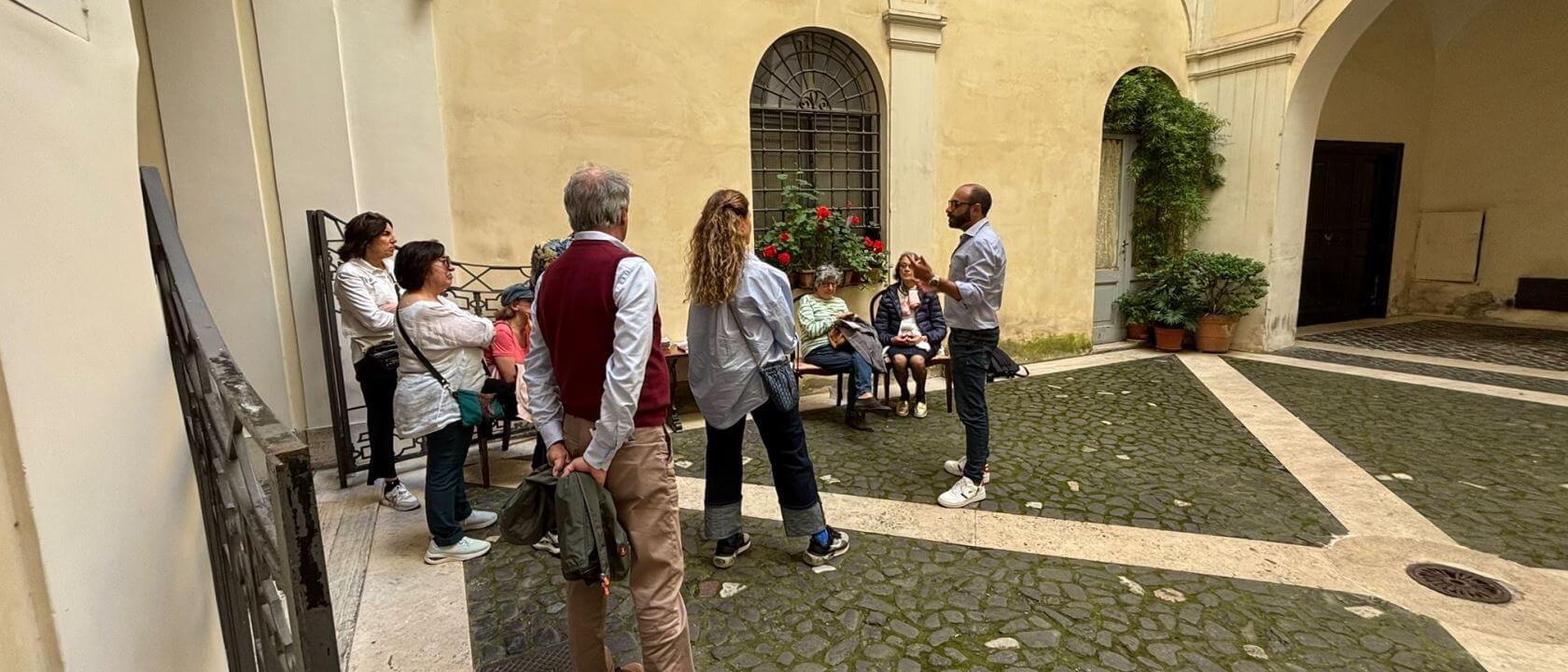 Andrea Cotticelli a Palazzo Montoro ha presentato “L’ultimo gran ballo della Roma Pontificia”