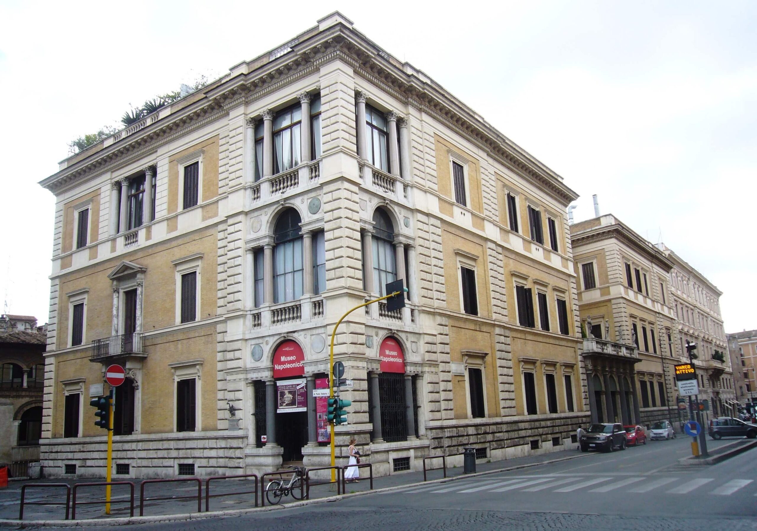 Palazzo Primoli in Via Giuseppe Zanardelli 1 a Roma è la sede della Fondazione Primoli