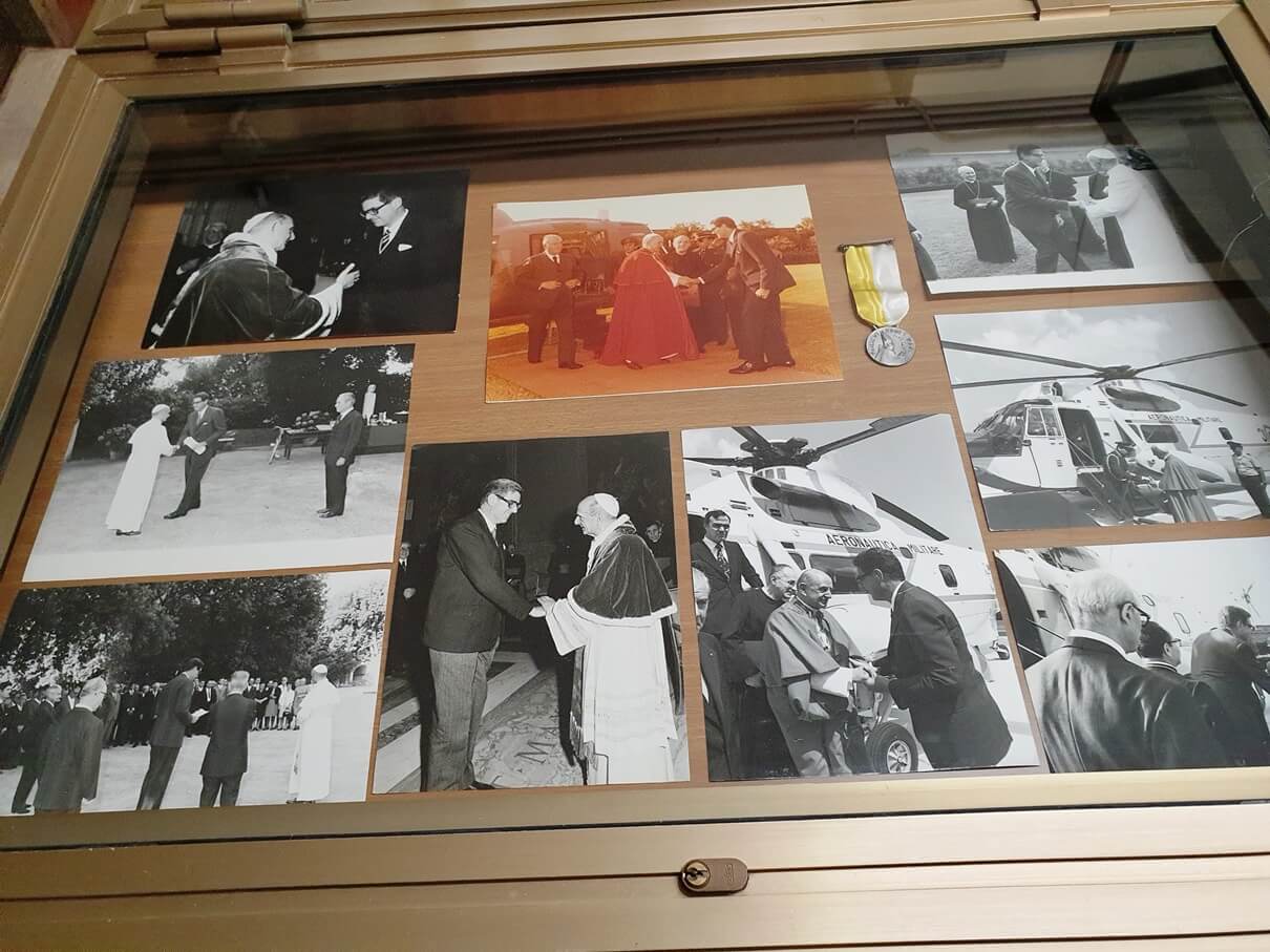 Fotografie del Marchese Giulio Sacchetti durante il pontificato di Papa Paolo VI esposte alla Mostra “100 anni di Giubileo” (collezione A. Cotticelli)