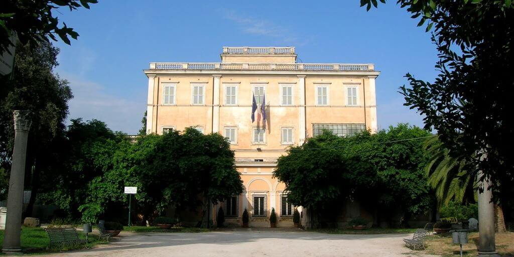 Il Palazzetto Mattei in Villa Celimontana a Roma sede della Società Geografica Italiana