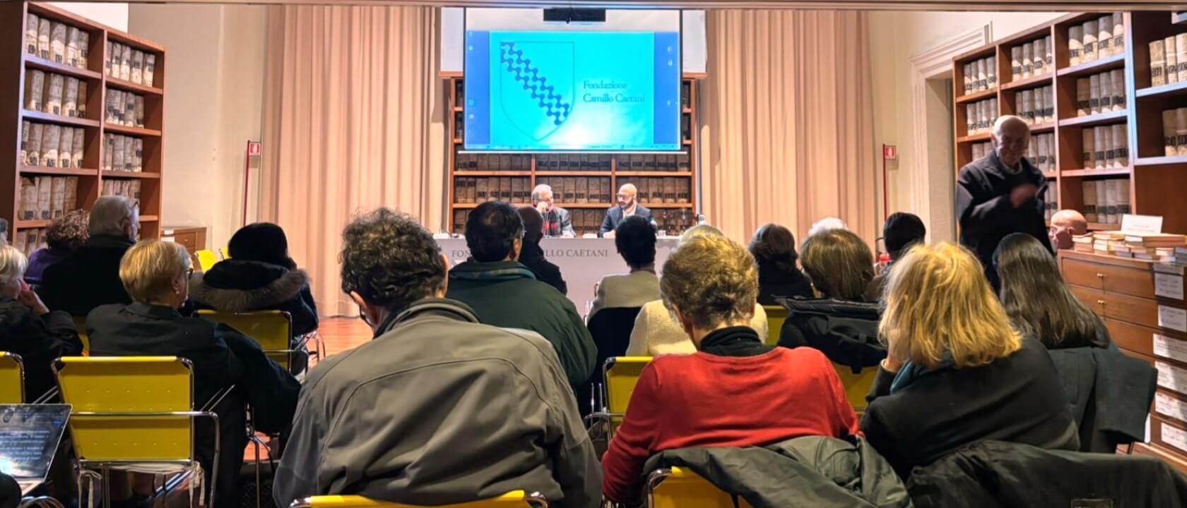 Andrea Cotticelli racconta “I balli in costume nella Roma dell’Ottocento: Borghese 1866 e Caetani 1875 a confronto” al Convegno della Fondazione Camillo Caetani